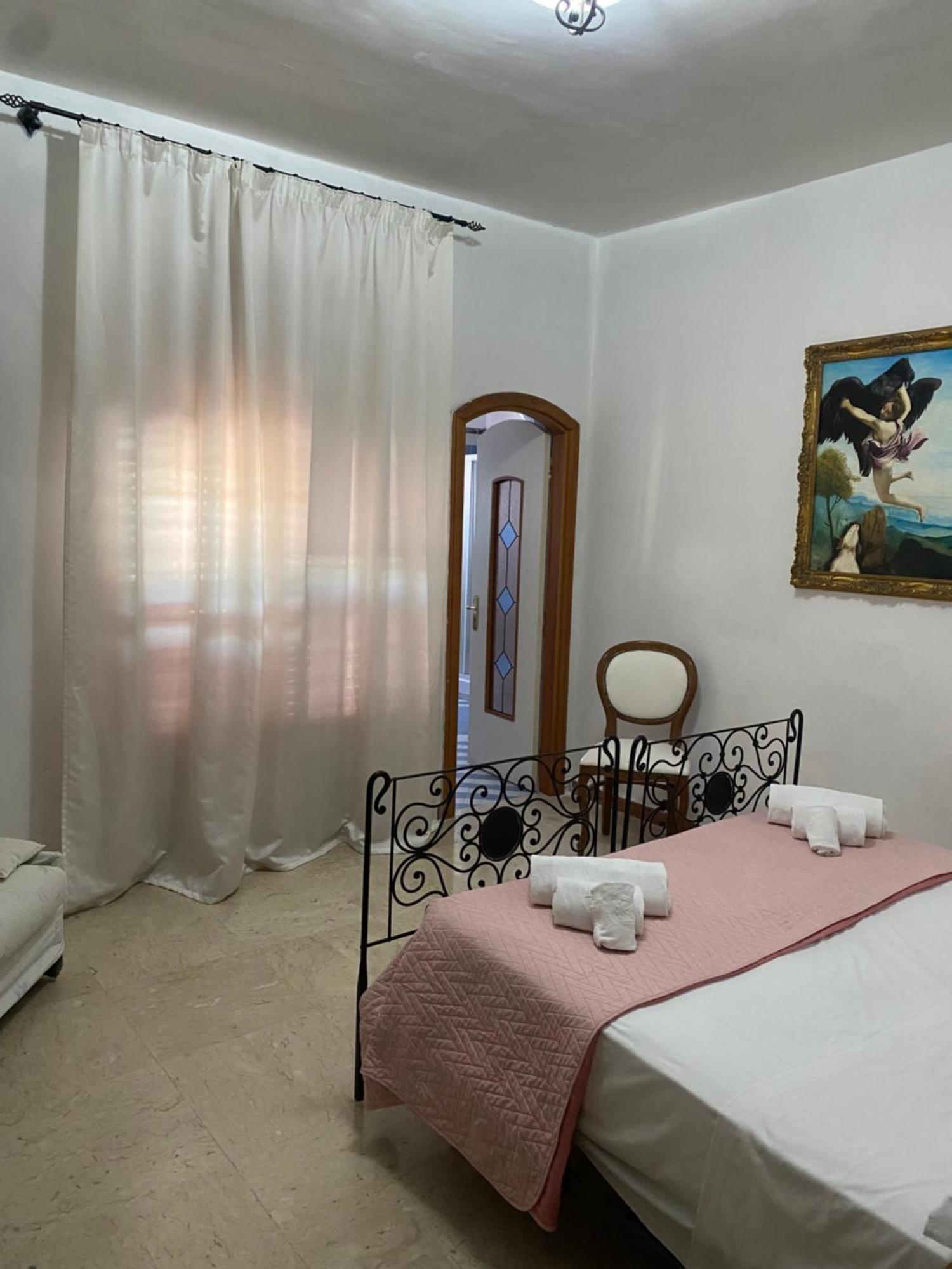 B&B H Pompeii Ruins Zewnętrze zdjęcie